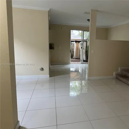 Image 4 - 1035 Northeast 207th Terrace, Ives Estates, Miami-Dade County, FL 33179, USA - Townhouse for rent