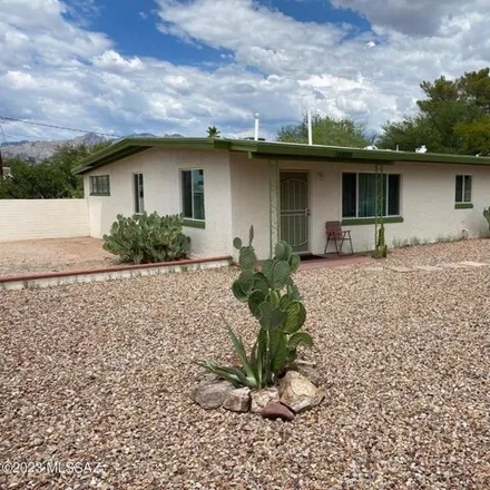 Rent this 2 bed house on 2809 East Copper Street in Tucson, AZ 85716