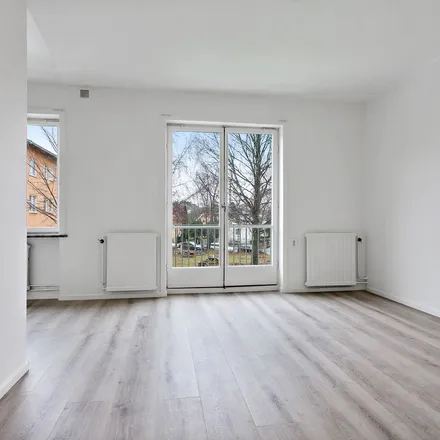 Rent this 3 bed apartment on Rosenborgsgatan 9B in 152 43 Södertälje, Sweden