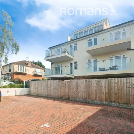 Image 1 - West Wycombe Road, Downley, HP12 4AG, United Kingdom - Apartment for rent