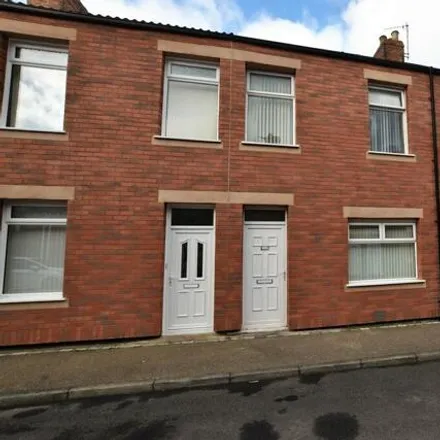 Image 1 - Mitchell Street, Quaking Houses, DH9 7BE, United Kingdom - Townhouse for sale