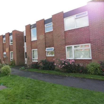 Rent this 2 bed apartment on Canford Court in Reading, RG30 2SS
