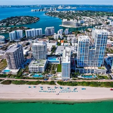 Image 3 - The Grill, Beachwalk, Atlantic Heights, Miami Beach, FL 33141, USA - Condo for sale