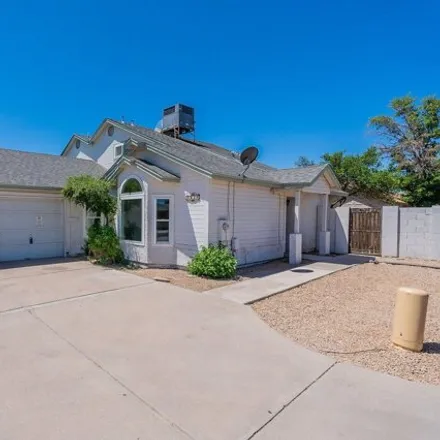 Buy this 3 bed house on 5892 South 42nd Place in Phoenix, AZ 85040