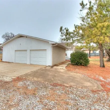 Image 6 - Pecan Street, Nicoma Park, Oklahoma County, OK 73066, USA - House for sale