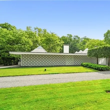 Buy this 4 bed house on 565 Oenoke Ridge in Pinneys Corners, New Canaan