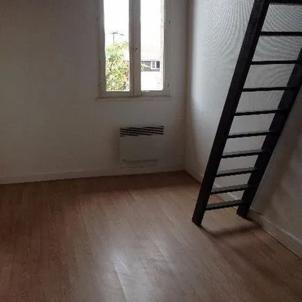 Rent this 1 bed apartment on 6 Place Rohan in 33000 Bordeaux, France