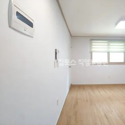 Rent this studio apartment on 서울특별시 은평구 불광동 484-213