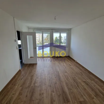 Rent this 3 bed apartment on Chemin de la Géline in 54410 Laneuveville-devant-Nancy, France