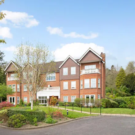 Buy this 2 bed apartment on Harestone Valley Road in Tandridge, CR3 6HP