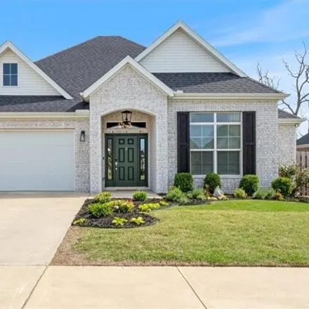 Buy this 4 bed house on West Chandler Avenue in Rogers, AR 72758