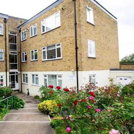 Rent this 2 bed apartment on Willowmead Close in London, W5 1PT
