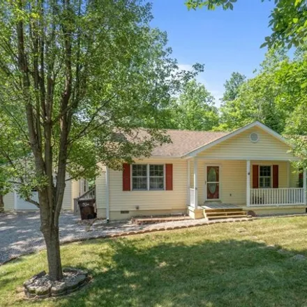 Buy this 3 bed house on 10 Austin Dr in Palmyra, Virginia
