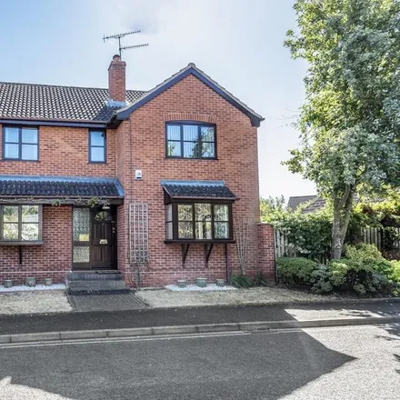 Rent this 6 bed house on Sheila Scott in Turnpike Close, Worcester