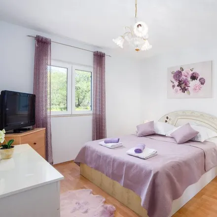 Rent this 2 bed house on Općina Dugopolje in 67076 1, 21204 Dugopolje