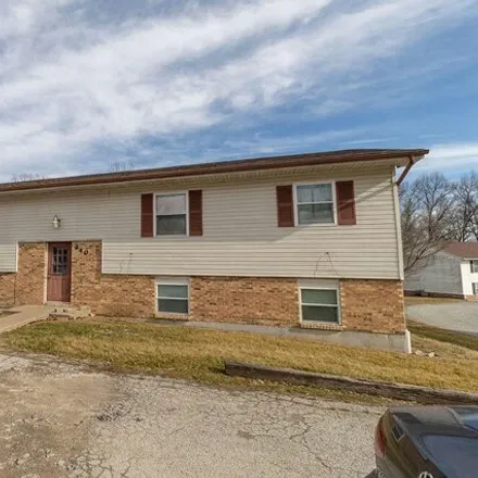 Rent this 2 bed house on 613 East Park Lane in Columbia Township, MO 65201