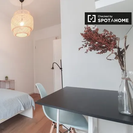 Rent this 4 bed room on Müllerstraße 28 in 13353 Berlin, Germany