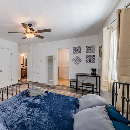 Rent this 1 bed apartment on Albuquerque