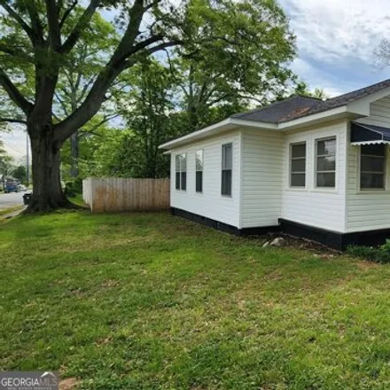 Buy this 3 bed house on 1201 Brooks St in Cedartown, Georgia