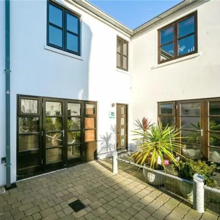 Buy this 3 bed house on Medina Place in Hove, BN3 2RF