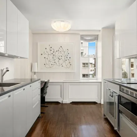 Rent this 3 bed apartment on The Mark in 25 East 77th Street, New York