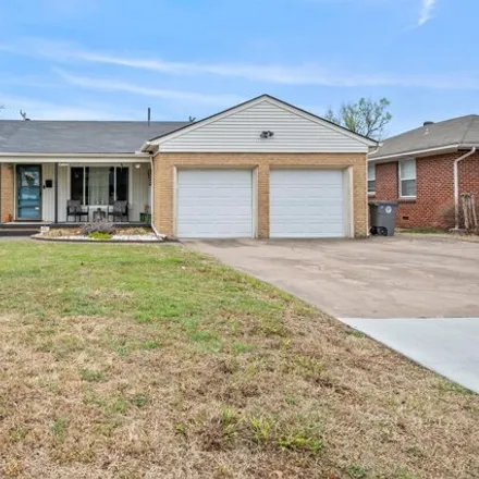 Buy this 3 bed house on 4444 East 28th Street in Tulsa, OK 74114