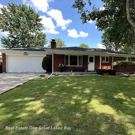 Buy this 3 bed house on 1121 Curwood Dr in Saginaw, Michigan
