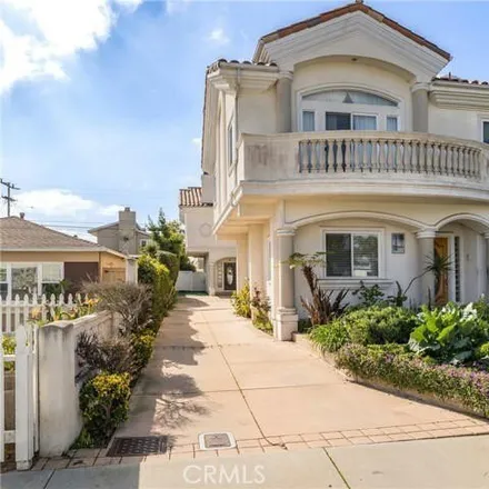 Buy this 4 bed house on Lincoln Elementary School in 2223 Plant Avenue, Redondo Beach