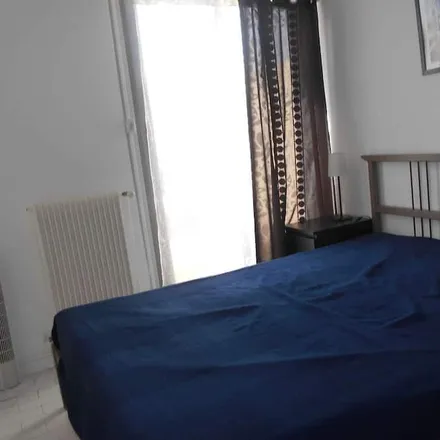 Rent this 2 bed apartment on 30240 Le Grau-du-Roi