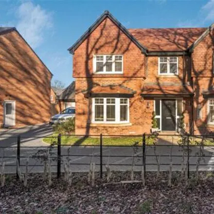 Buy this 5 bed house on 2 Pastures Drive in Tidbury Green, B90 1US