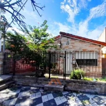 Buy this 2 bed house on Avenida Dardo Rocha 600 in Partido de Esteban Echeverría, 1842 Monte Grande