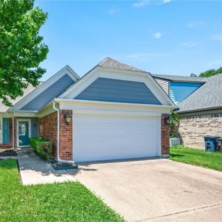 Buy this 3 bed house on 7701 Waxwing Circle West in Fort Worth, TX 76137