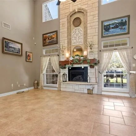 Image 9 - 1106 Lynnwood Drive, Cleburne, TX 76033, USA - House for sale