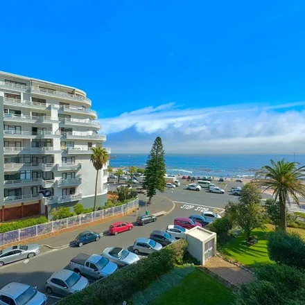 Image 1 - La Rochelle, 265 Beach Road, Cape Town Ward 54, Cape Town, 8005, South Africa - Apartment for rent