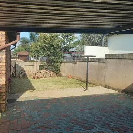 Rent this 3 bed apartment on Giant Eagle Owl Street in Elandspoort, Pretoria