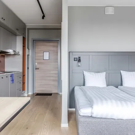 Rent this 1 bed apartment on Hägerneholmsskolan in Hägerneholmsvägen, 187 60 Täby kommun