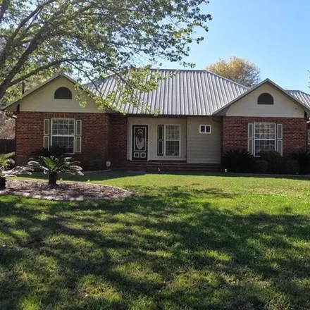 Rent this 3 bed house on 392 Tremain Drive in Flemington, Liberty County