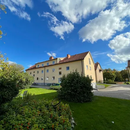 Rent this 3 bed apartment on Riktargatan 11B in 644 33 Torshälla, Sweden