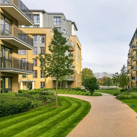 Rent this 3 bed apartment on Haymarket House in 1-47 Broom Road, London