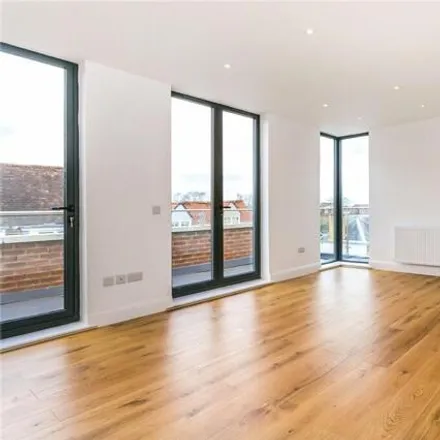 Buy this 1 bed apartment on High Street in Eton, SL4 6BT