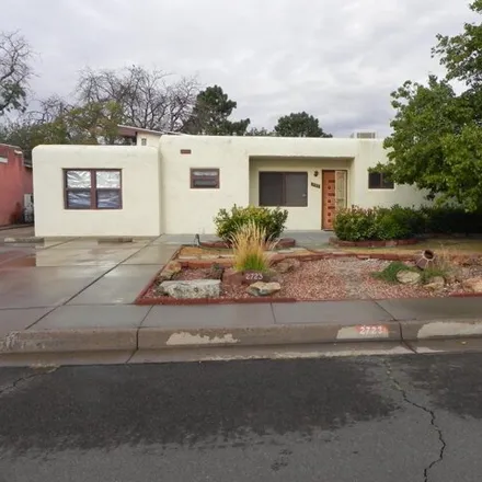 Buy this 2 bed house on 2723 Sierra Dr Ne in Albuquerque, New Mexico