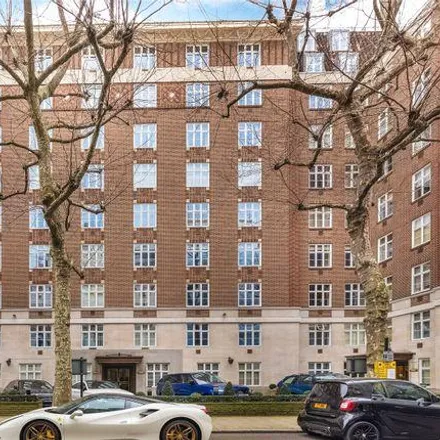 Rent this 2 bed apartment on Chesterfield House in Chesterfield Gardens, London