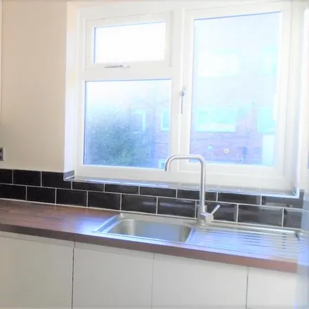 Rent this 2 bed apartment on Dormer's Wells Lane in London, UB1 3HU