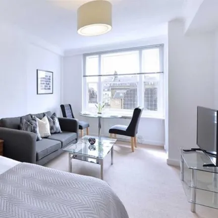 Rent this studio apartment on 22 Hill Street in London, W1J 5LX