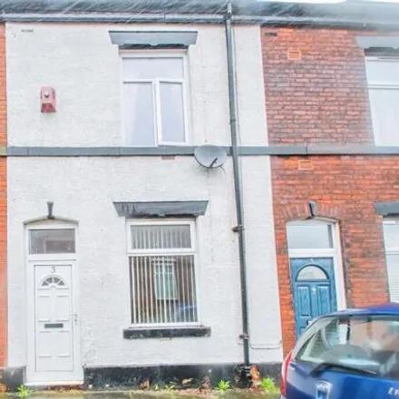 Buy this 3 bed townhouse on Howard Street in Radcliffe, M26 2GU