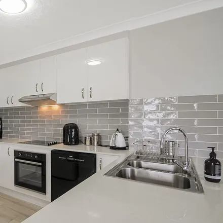 Image 2 - Coolangatta QLD 4225, Australia - Apartment for rent
