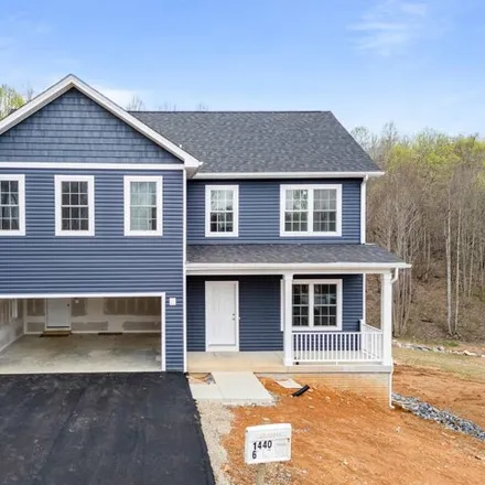 Buy this 5 bed house on Walnut Ridge Road in Houchins, Montgomery County