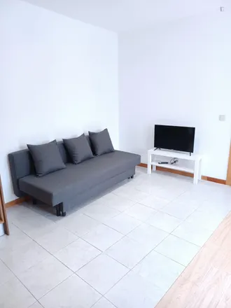 Image 3 - Cenatel, Rua da Arada, 4350-104 Porto, Portugal - Apartment for rent