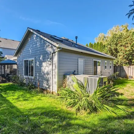 Image 8 - 8729 Sw Reiling St, Portland, Oregon, 97224 - House for sale