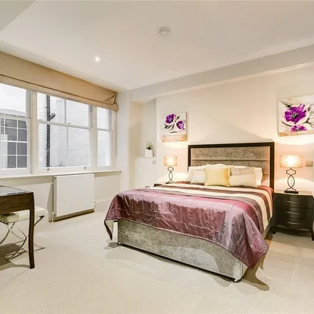 Image 6 - 19 Queen's Gate Terrace, London, SW7 5JE, United Kingdom - Apartment for rent